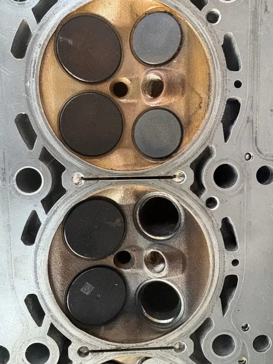 Mercedes Cylinderhuvud OEM R2640162,0L Begagnad image 3