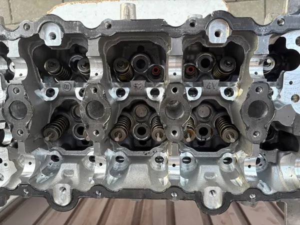 Mercedes Cylinderhuvud OEM R2640162,0L Begagnad image 5