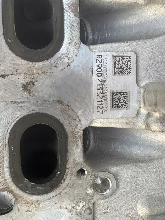 Mercedes Cylinderhuvud OEM R2640162,0L Begagnad image 7