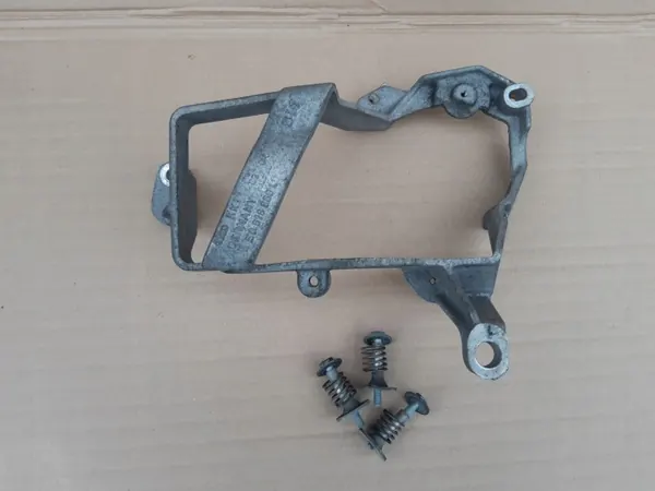 Kompressorhalterung Audi A8 D3 OEM 4E0616869D image 3