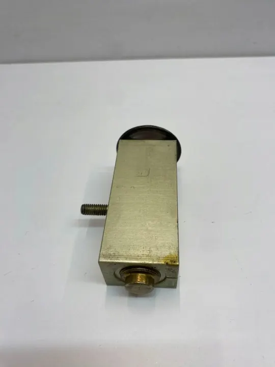Expansionsventil OEM 2018300784 für Mercedes R129 image 3
