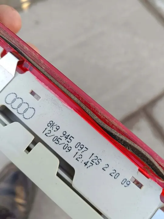 Luz de Freio Audi A4 B8 8K9945097 image 5