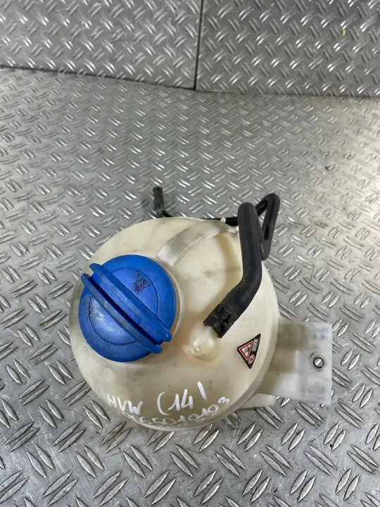 Niveaubehälter OEM 9065010103 CRAFTER 2.5L Gebraucht image 2