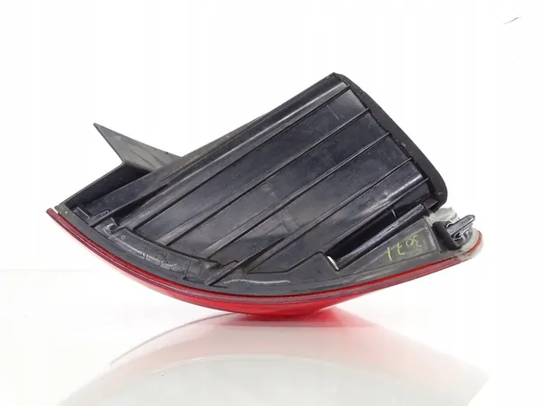 Luz trasera izquierda VW Jetta VI 5C Lift 5C6945095H image 6