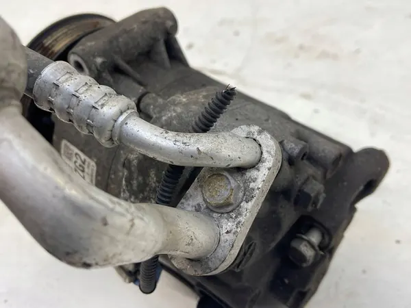 Compressor de AC Opel Astra 2011 image 6