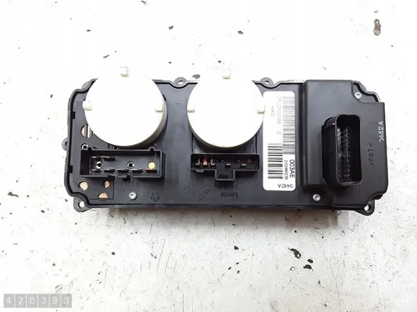 Chrysler Voyager AC-regelmodule OEM 05005003ae image 3
