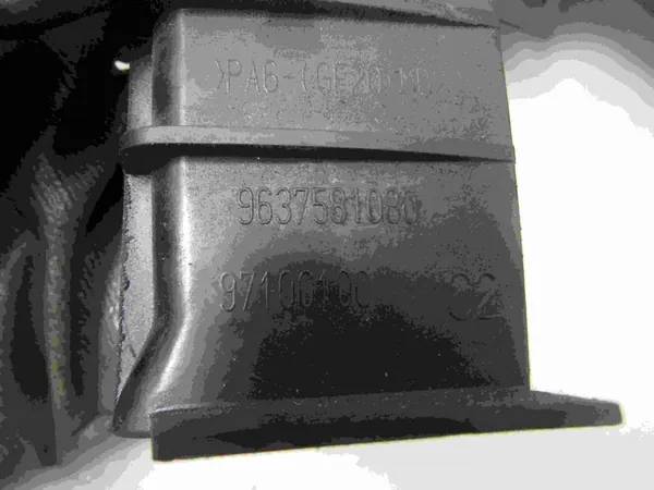 CITROEN C5 03R 2.2 HDI Timing Cover 9628958980 image 7