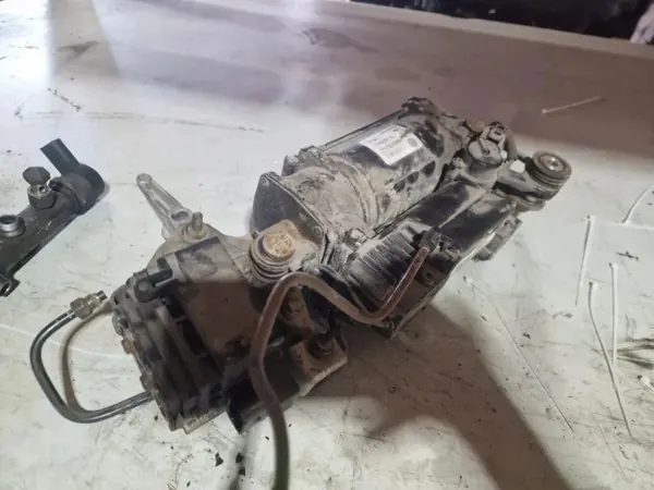 VW Luchtveringcompressor OEM 7L0616006E Gebruikt image 2
