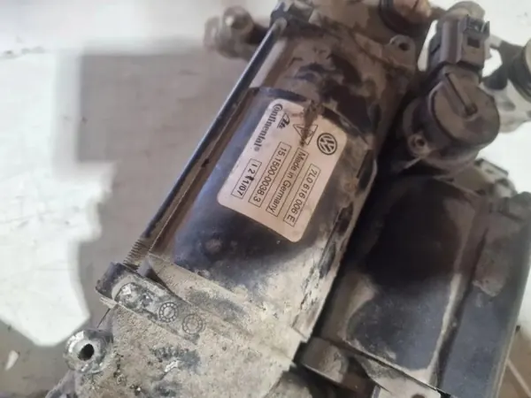 VW Luchtveringcompressor OEM 7L0616006E Gebruikt image 4