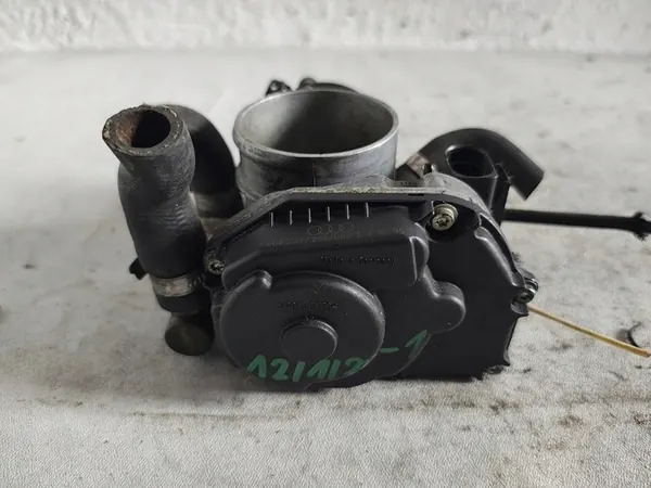 Corpo de Aceleração AUDI A4 B5 1.6 1.8 058133063B image 2