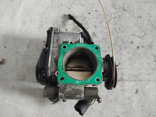 Corpo de Aceleração AUDI A4 B5 1.6 1.8 058133063B image 6