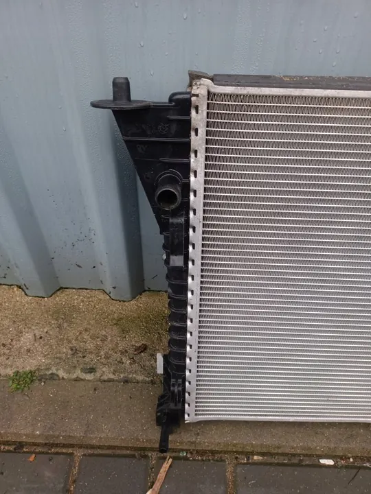 Ford Mustang Mach-E Kylare LJ9H-19710-AC image 9