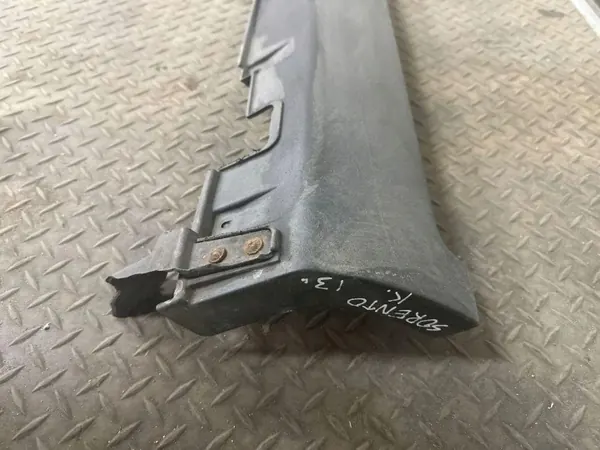 Protector de umbral izquierdo OEM 877512P000 para Kia Sorento II image 3