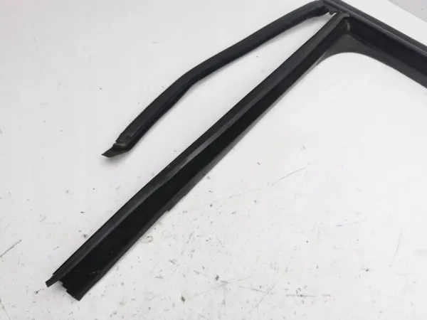 Cupra Formentor Hecktürdichtung OEM AMD152643 image 6