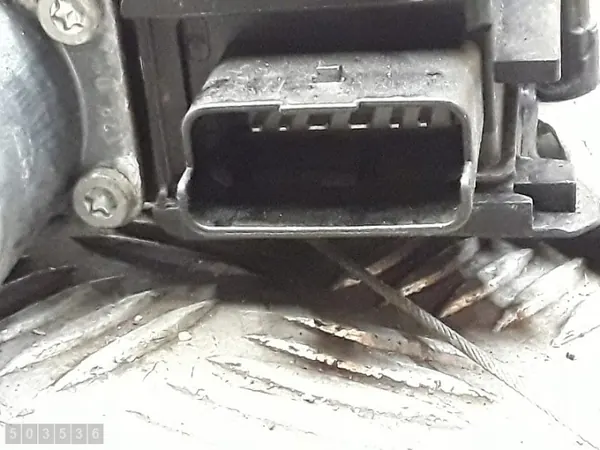 Régulateur de vitre Peugeot 308 OEM 9659826980 image 6