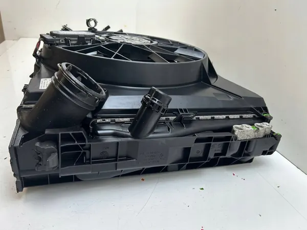 Radiador BMW Serie 1 2.0L Diesel 2008 OEM 7801993 image 3