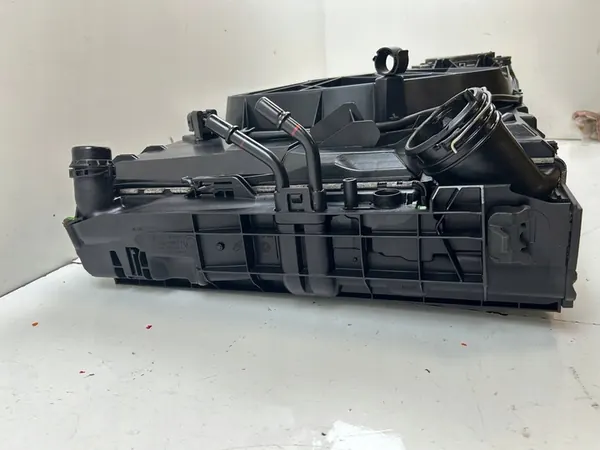 Radiador BMW Serie 1 2.0L Diesel 2008 OEM 7801993 image 5