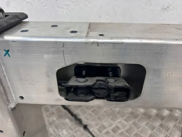 Barra estabilizadora Audi S5 Facelift OEM 8F0880077H image 4
