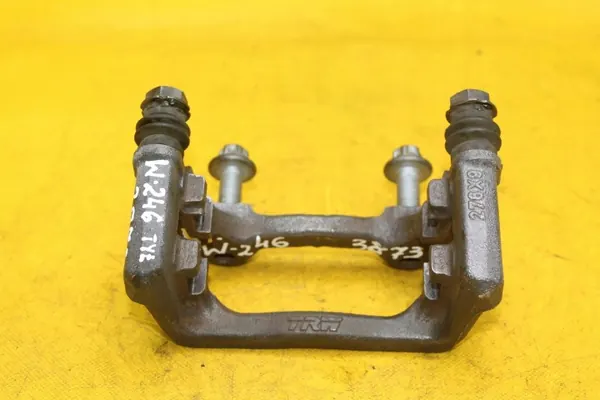 OEM 3873 JARZMO MERCEDES Taka Oikea Jousituskiinnike image 2