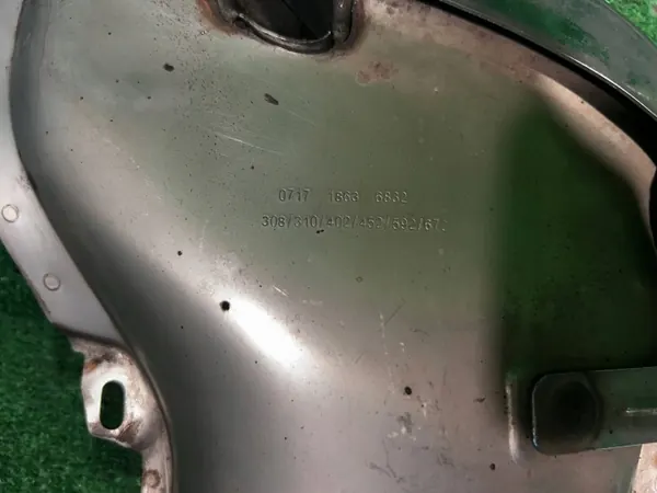 Terminal escape Mercedes OEM A0004900527 Usado image 10