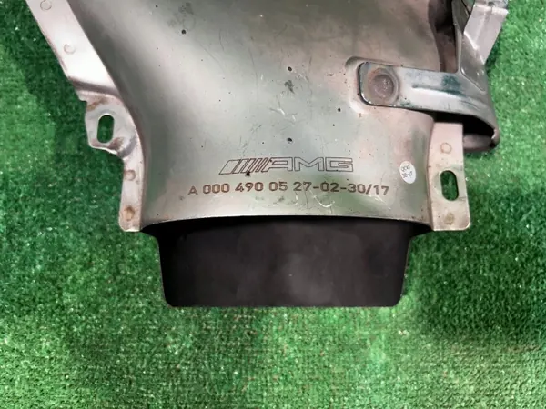 Terminal escape Mercedes OEM A0004900527 Usado image 9