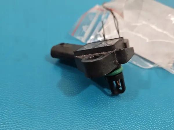 OEM 04E906051N Lufttrycksensor Skoda Octavia IV image 3
