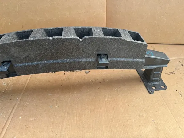 Suporte de para-choques Skoda OE 5J0807109B image 3