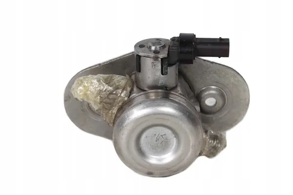 BMW F20 F21 F22 F23 F30 F34 F32 F36 B48 Brandstofpomp 7642466 image 2