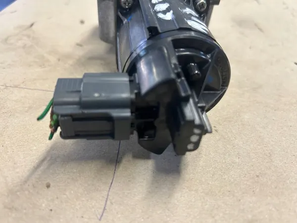 OPEL ASTRA H 1.7 CDTI VENTIL EGR K5T70380 image 4