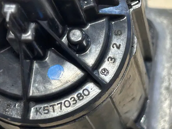 OPEL ASTRA H 1.7 CDTI VENTIL EGR K5T70380 image 6