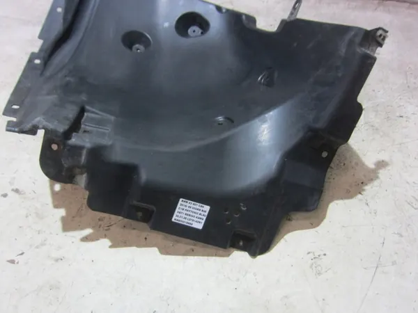BMW OEM 51717445682 Fram höger stänkskärm - Begagnad image 7