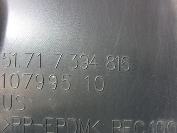 BMW OEM 51717445682 Fram höger stänkskärm - Begagnad image 8