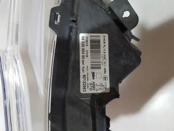 PEUGEOT 208 I GT LINE Linker Voorlamp 9822690480 image 4