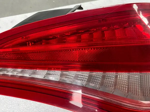 MERCEDES CLA 117 LÁMPARA TRASERA DERECHA A1179062400 image 3