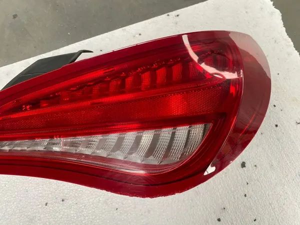 MERCEDES CLA 117 LÁMPARA TRASERA DERECHA A1179062400 image 7