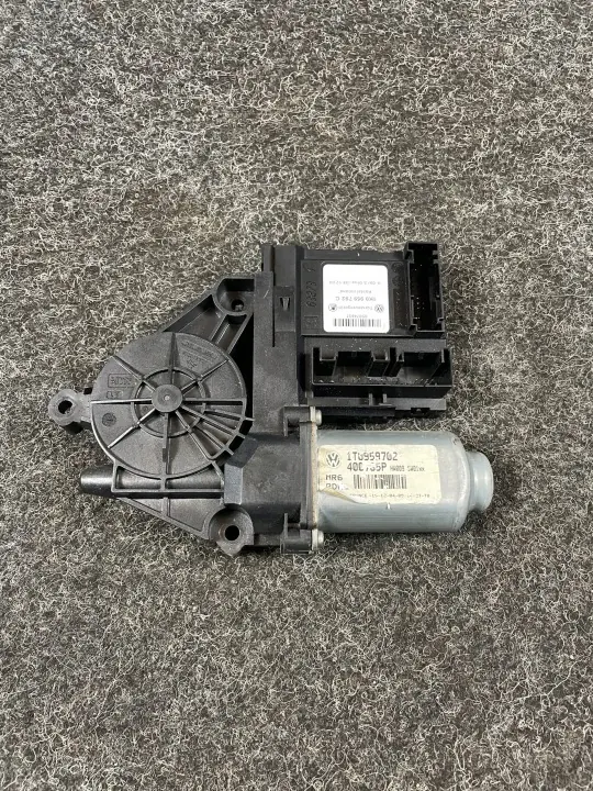 Skoda Octavia II Lift voor rechts raammotor OEM 1T0959702 image 2