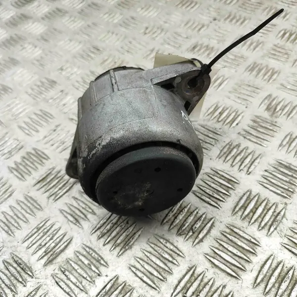 Porsche Moottorin Kiinnitys Oikea Panamera 3.6L OE 946 375 058 22 image 2