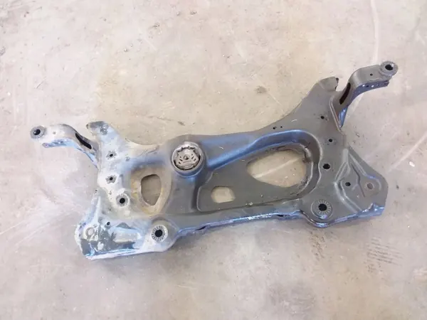 Caisse traîneau VW Golf VII d'occasion OEM 5Q0199349B image 2