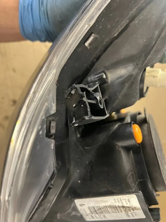 Toyota Auris II Faros Delantero Derecho 81130-02J61 image 7