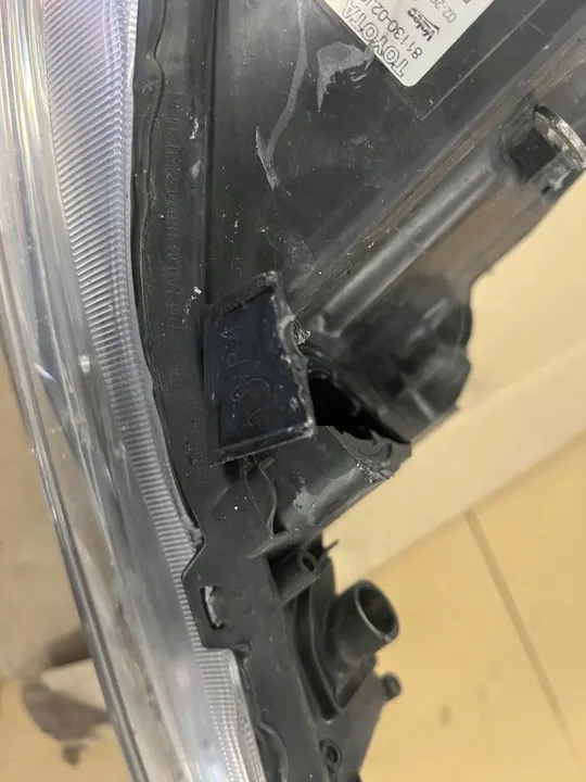 Toyota Auris II Faros Delantero Derecho 81130-02J61 image 8