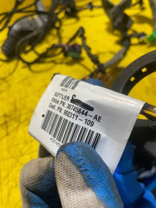 Volvo S40 Türkabelbaum Rechts Vorne OEM 30745844AE image 3