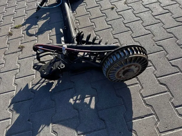 Viga suspensión trasera OEM BCN5582 para Renault Captur image 4