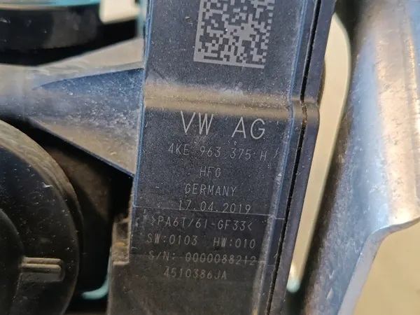 Válvula de agua OEM 4KE963375H para Audi Q8 e-tron 55 Quattro image 7