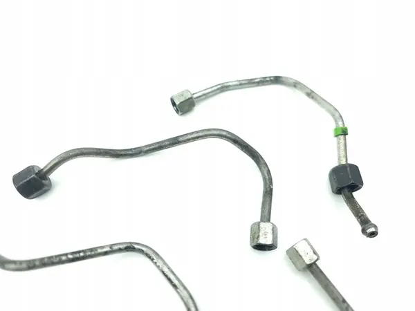 Volvo S60 2012 Tuyau d'injecteur AMD190748 image 3