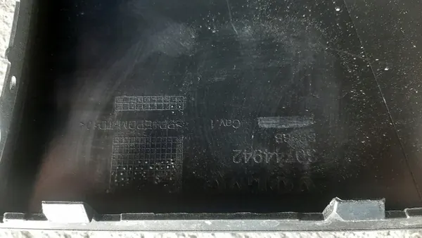 Volvo S40 V50 Takapuskuri Spoileri image 5