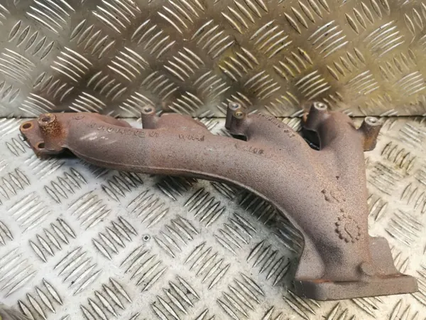 Mercedes-Benz A W169 Abgaskrümmer OEM 6401420501 image 2
