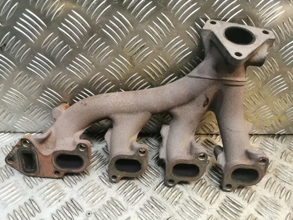 Mercedes-Benz A W169 Abgaskrümmer OEM 6401420501 image 3