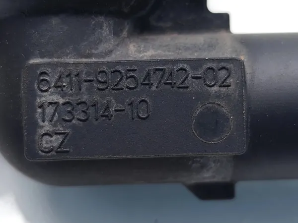 BMW 9254742 Koelvloeistofregelklep voor 116d Diesel image 7