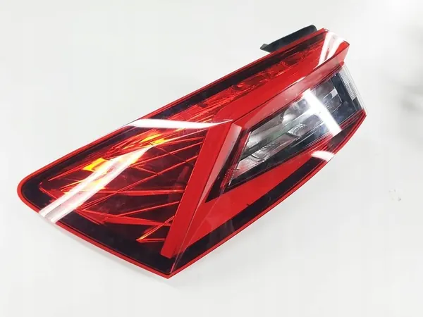 Skoda KODIAQ I 2021 Luz LED trasera izquierda 565945207A image 6