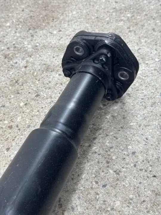 Árbol de transmisión trasero BMW X5 G05 OEM 8849993 image 4